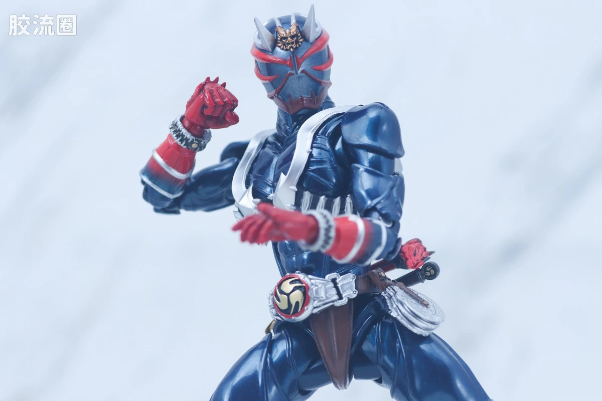 SHF 真骨雕假面骑士系列 假面骑士响鬼 20th Anniversary Ver. - 图片